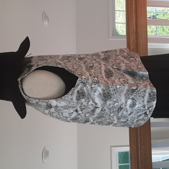 Chico's faux leather vest SZ 2 (L) - Picture 3 of 9